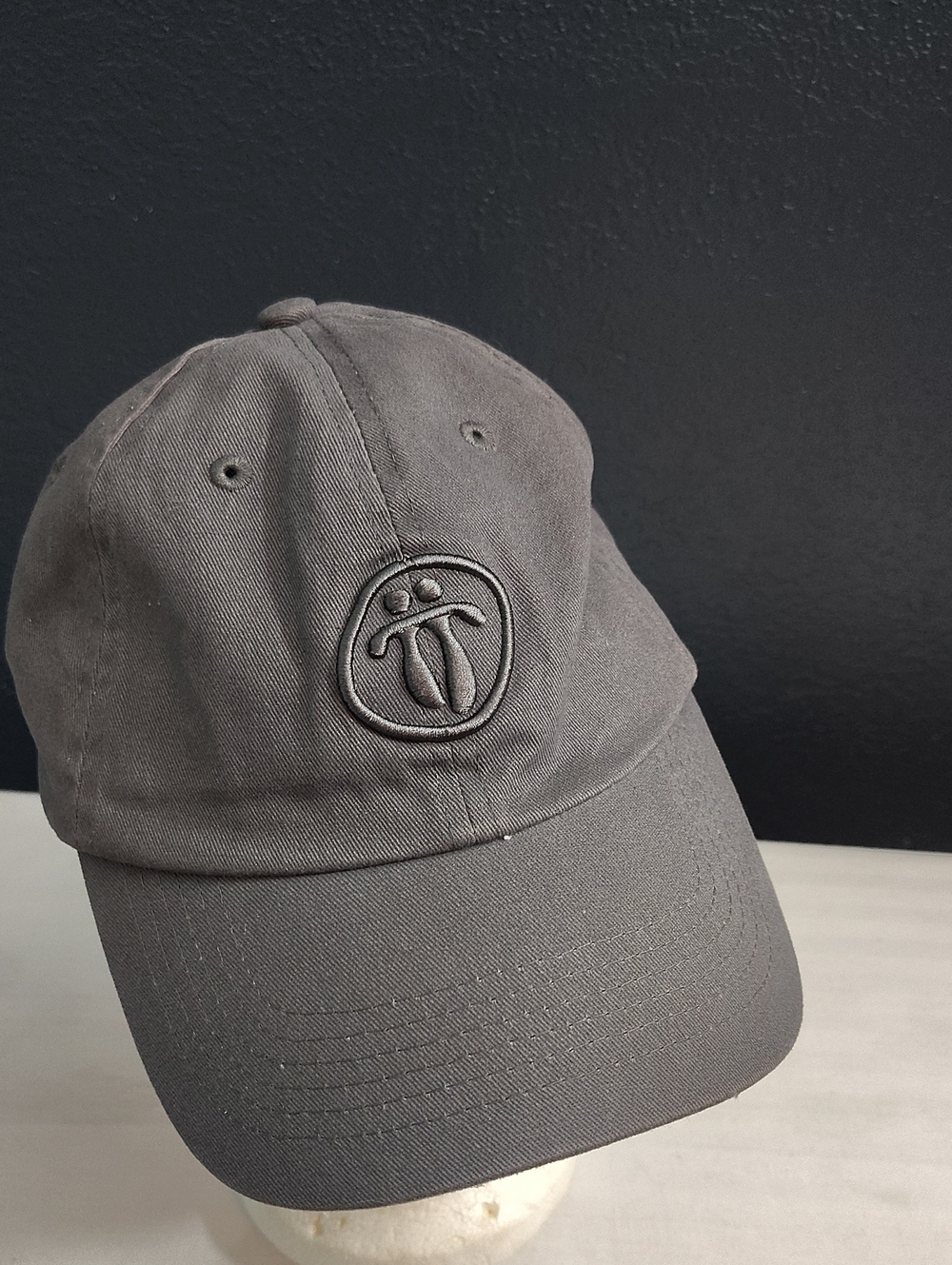 Totto Signature Embroidery Friendship Embrace Cap